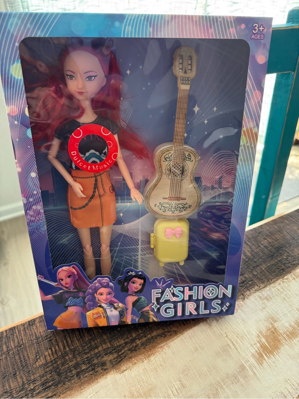 KPOP Mira Singing Fashion Doll with Guitar & Suitcase Accessories – Brand New - Picture 4 of 5